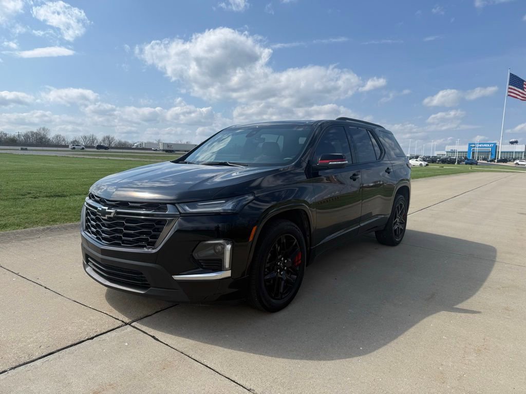 Used 2023 Chevrolet Traverse Premier w/ Redline Edition image 10