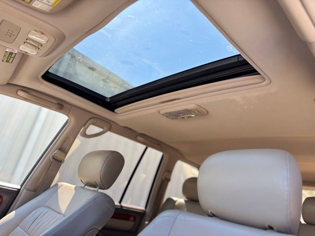 Used 2000 Lexus LX 470 4WD image 21