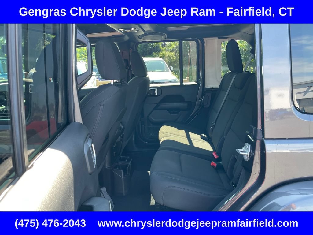Certified 2021 Jeep Wrangler Unlimited Sahara AWD/4WD image 38