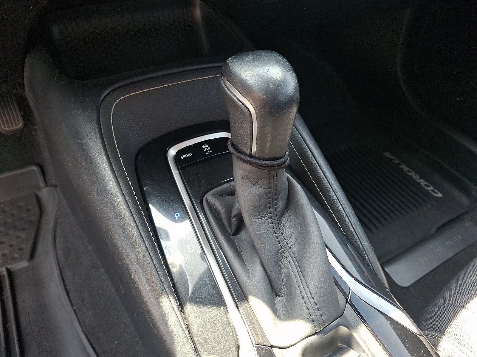 Used 2019 Toyota Corolla SE FWD image 14