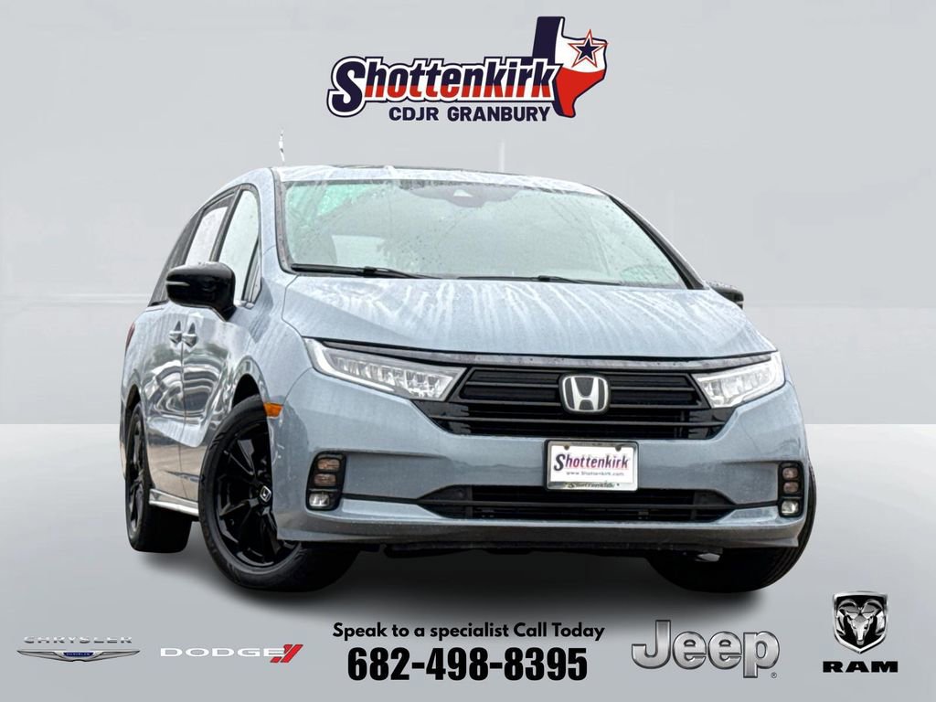 Used 2023 Honda Odyssey Sport image 1