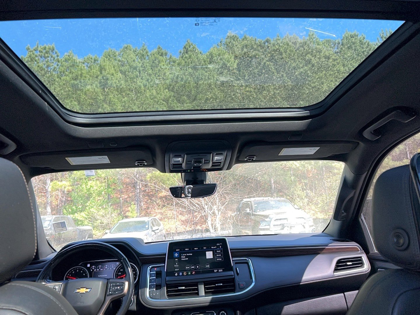 Used 2021 Chevrolet Suburban High Country w/ Premium Package image 26