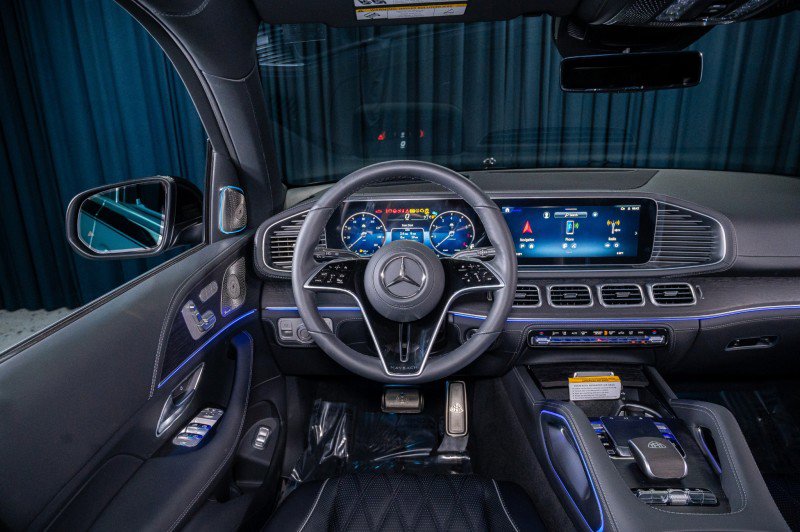 New 2025 Mercedes-Benz Maybach GLS 600 4MATIC image 15