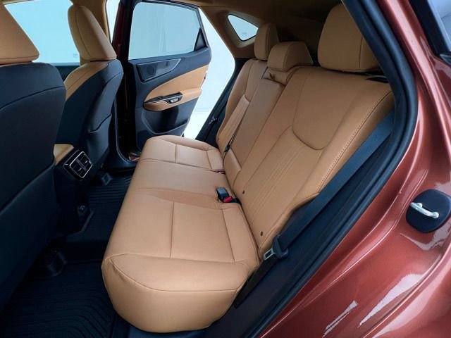 Used 2025 Lexus NX 250 FWD w/ Towing Package (2000 Lbs) image 17
