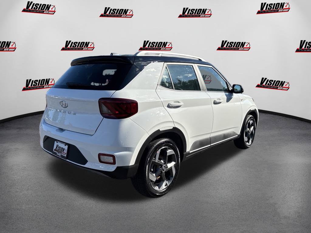 New 2026 Hyundai Venue SEL FWD image 5