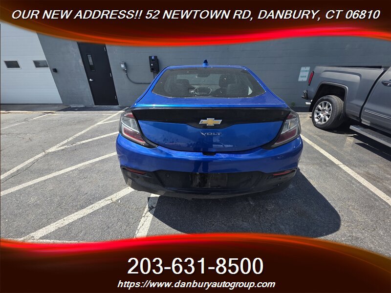 Used 2017 Chevrolet Volt Premier w/ Driver Confidence II Package FWD image 3