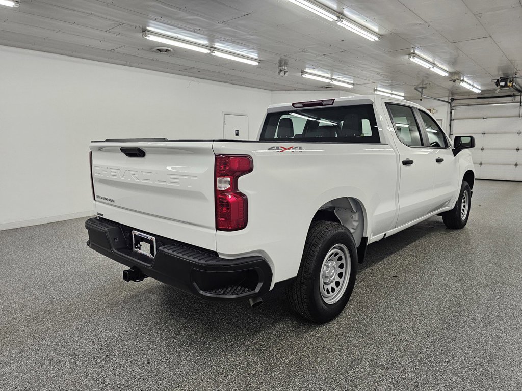 Used 2026 Chevrolet Silverado 1500 W/T w/ Trailering Package AWD/4WD image 4