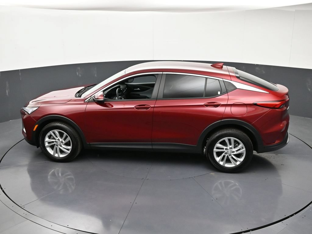 Certified 2024 Buick Envista Preferred w/ Advanced Safety Package FWD image 17