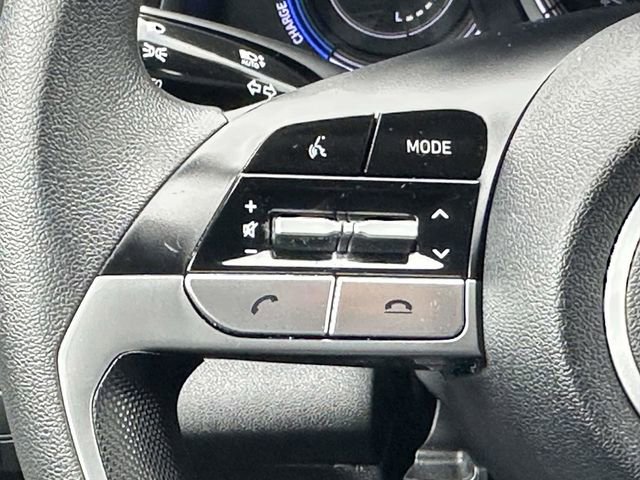 Used 2023 Hyundai Elantra Blue FWD image 10