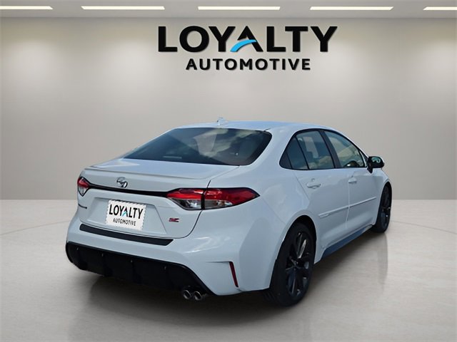 Used 2026 Toyota Corolla SE w/ SE Package image 5