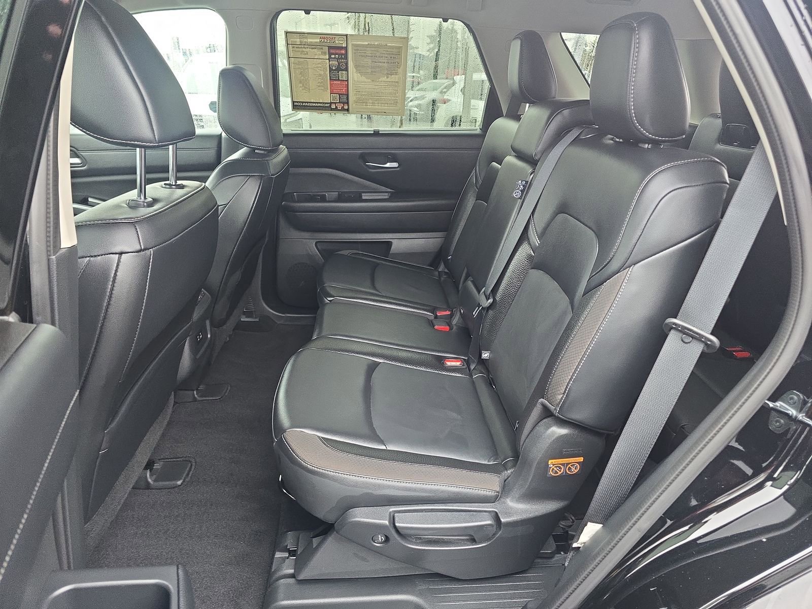 Used 2022 Nissan Pathfinder SL image 25