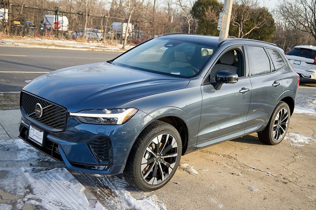 New 2026 Volvo XC60 B5 Plus w/ Protection Package Premier AWD/4WD image 6