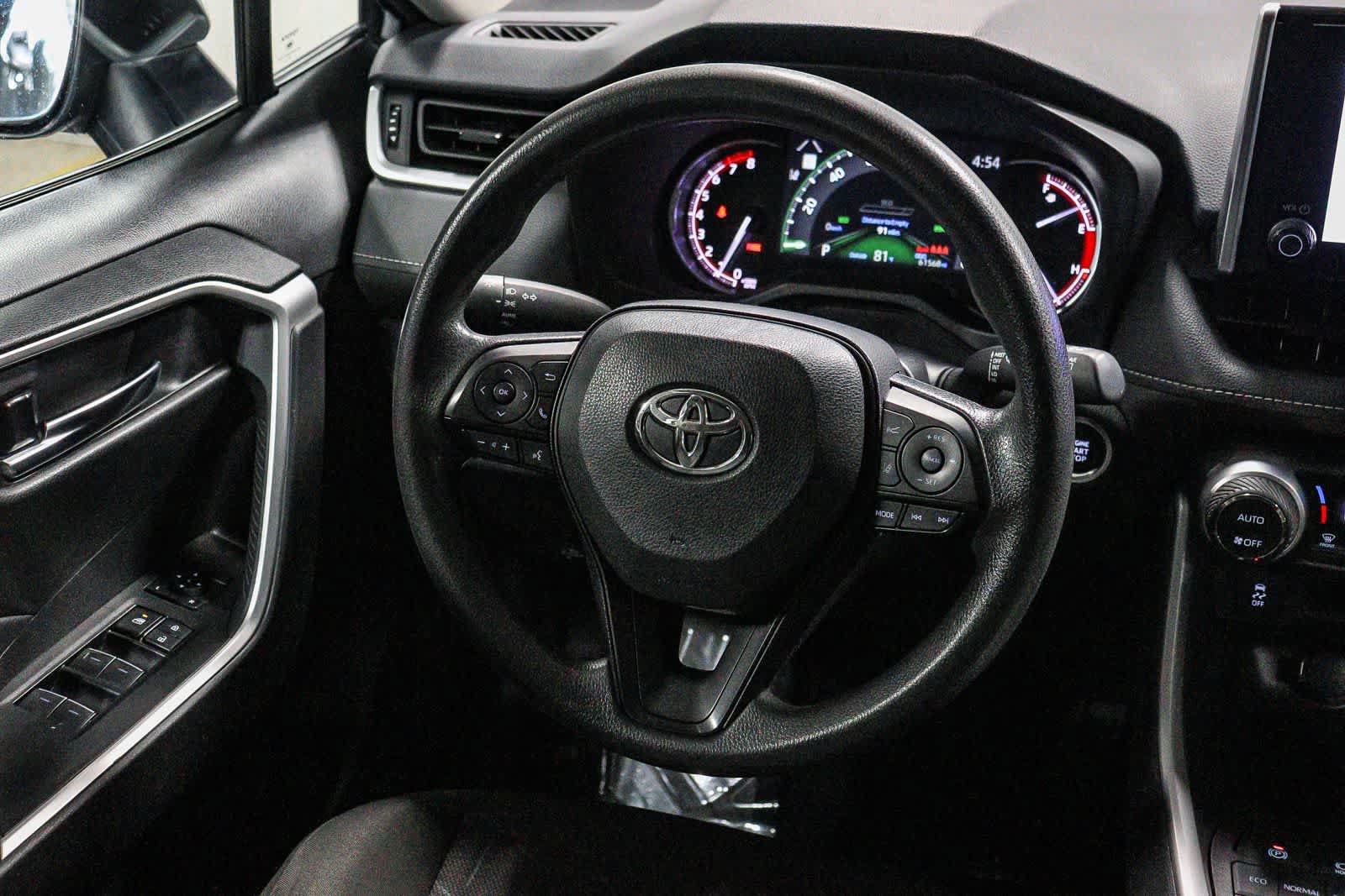 Certified 2024 Toyota RAV4 XLE FWD image 16