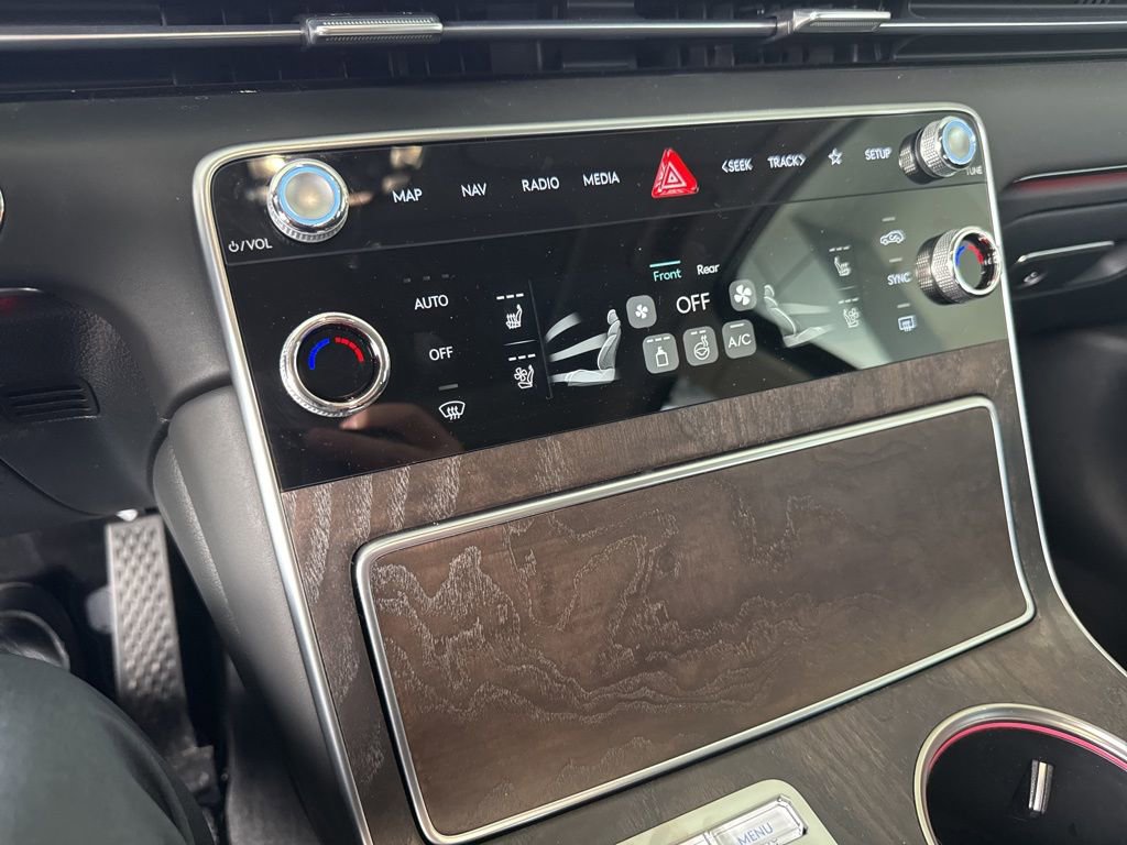 Certified 2026 Genesis GV80 2.5T Advanced image 12