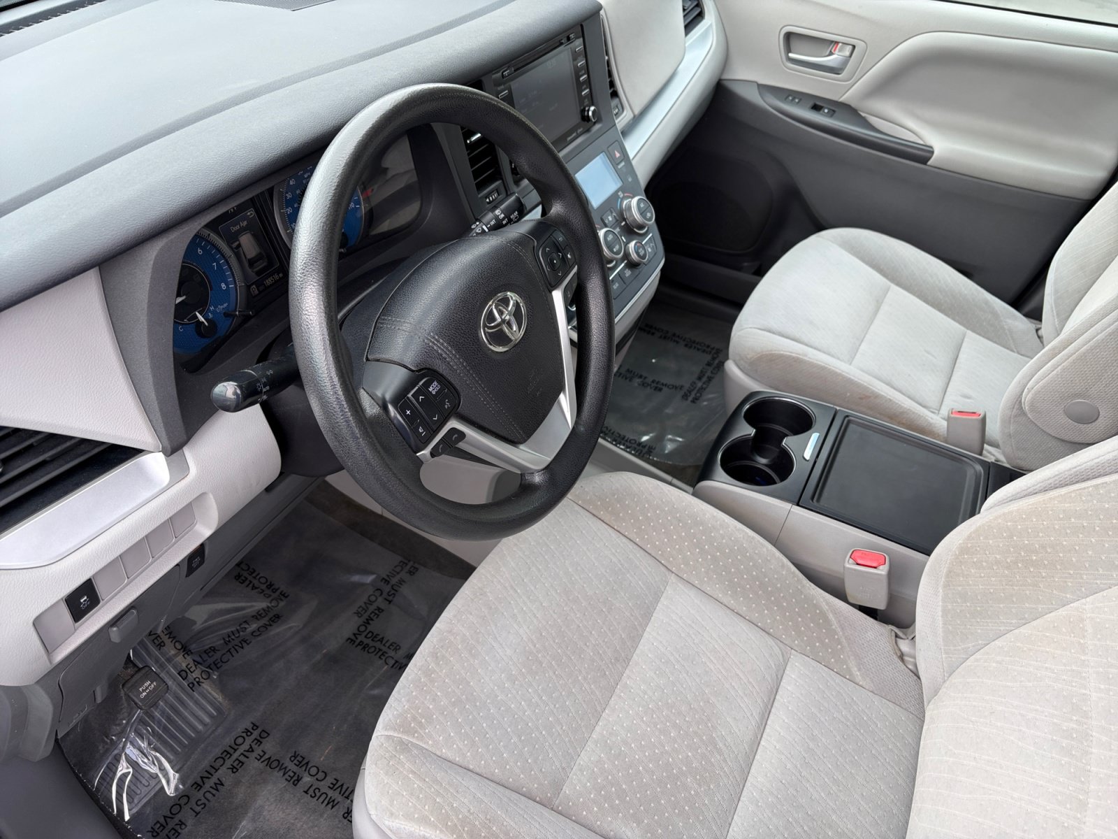 Used 2018 Toyota Sienna LE AWD/4WD image 10