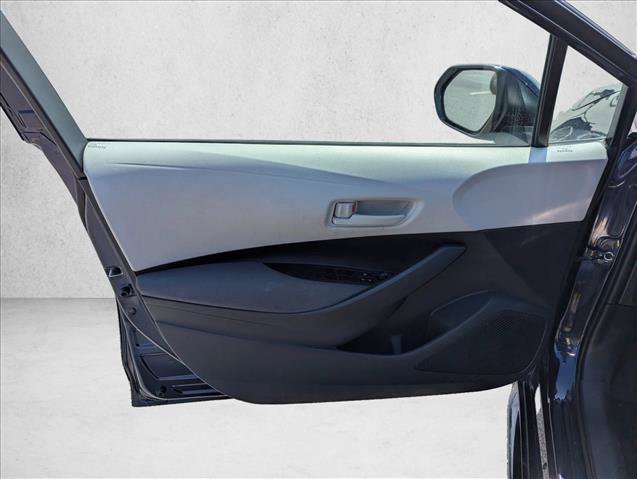 Used 2025 Toyota Corolla LE FWD image 20