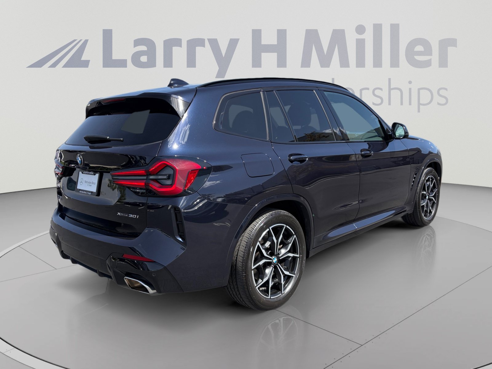 Used 2022 BMW X3 xDrive30i w/ M Sport Package 2 AWD/4WD image 5