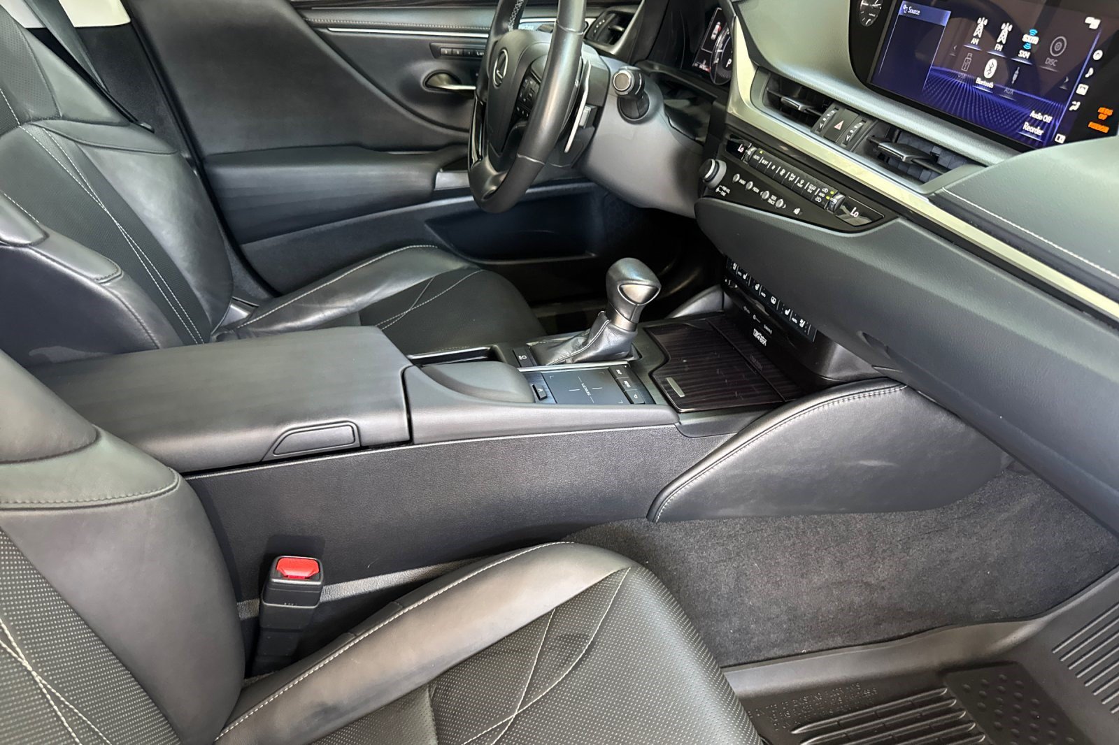 Used 2019 Lexus ES 350 w/ Accessory Package FWD image 19