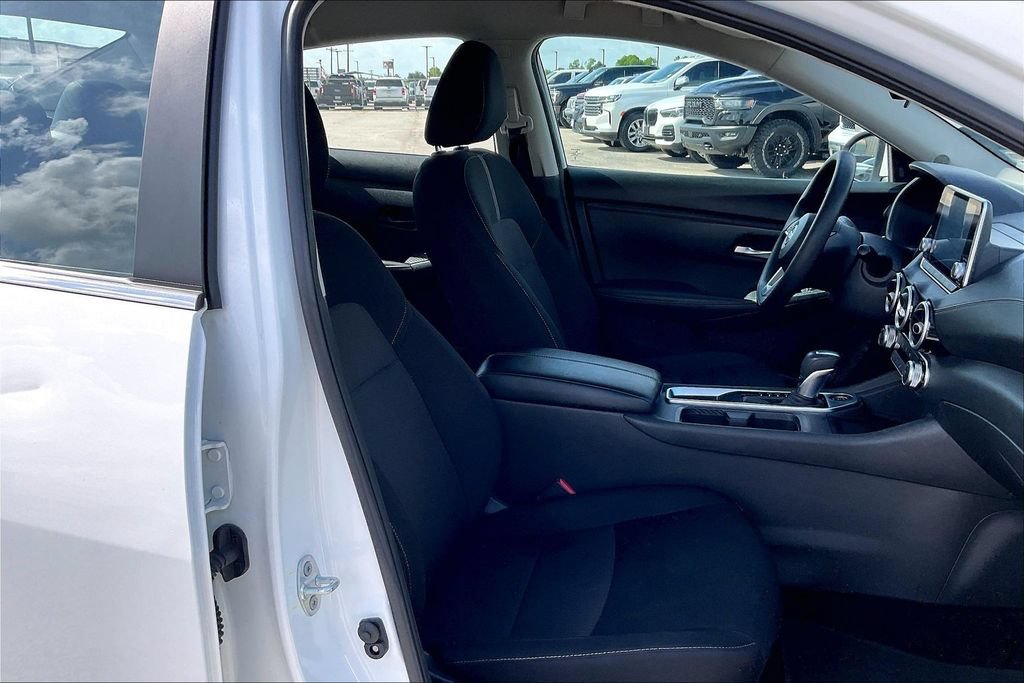 Used 2024 Nissan Sentra SV FWD image 29