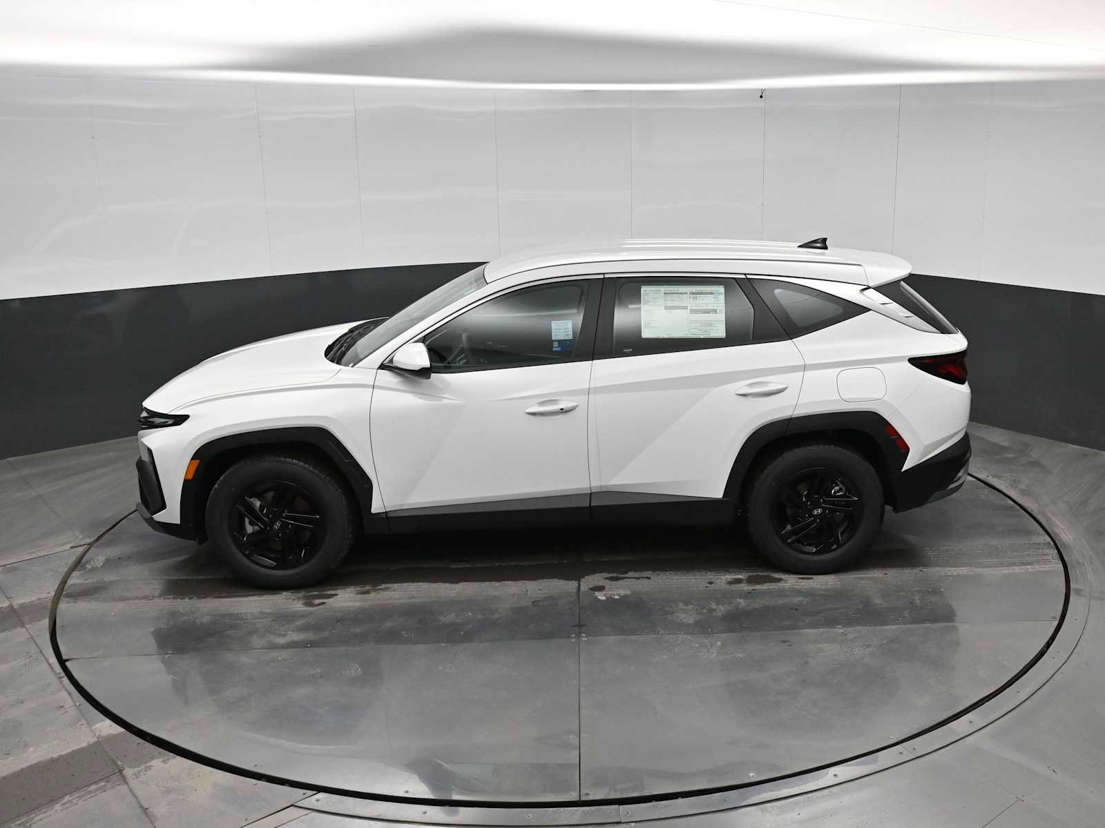 New 2026 Hyundai Tucson SE image 25