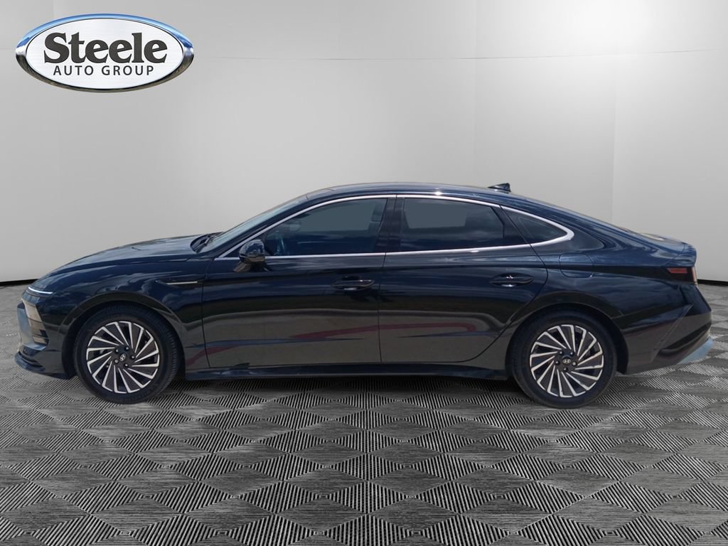 Used 2024 Hyundai Sonata SEL FWD image 3