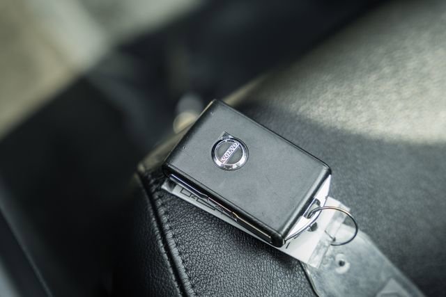 Used 2020 Volvo S60 T6 Momentum image 43