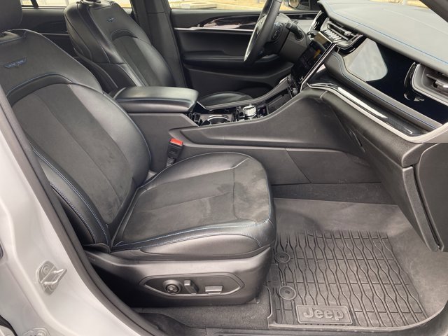 Used 2022 Jeep Grand Cherokee Trailhawk w/ Advanced Protech Group II image 28