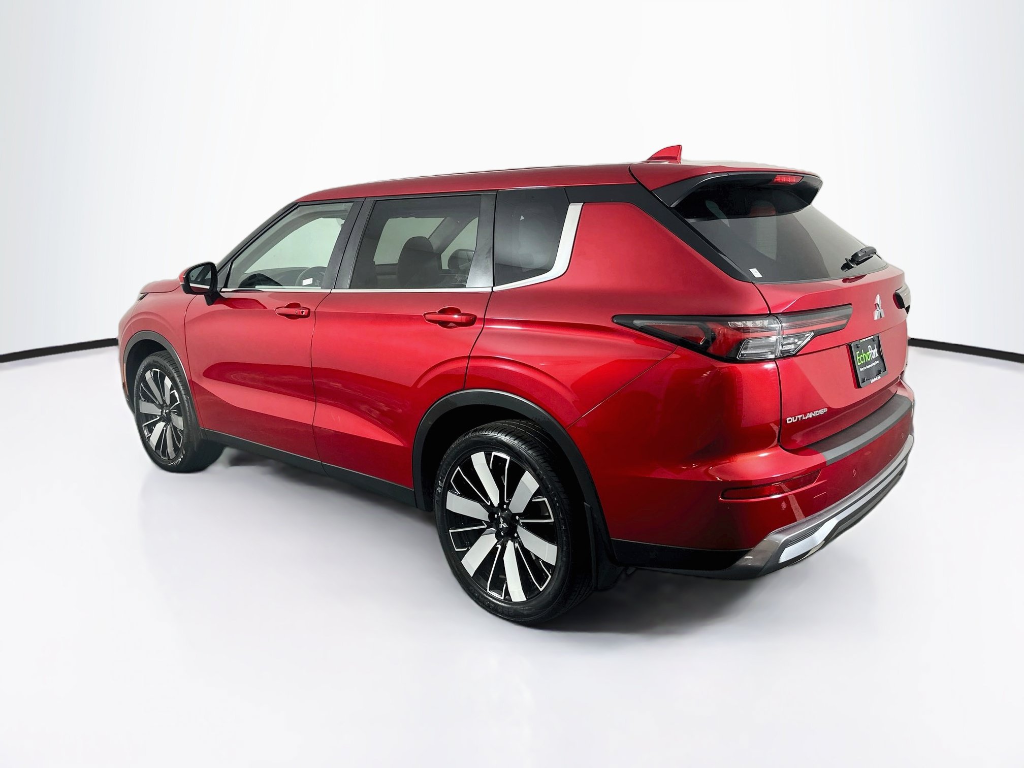 Used 2025 Mitsubishi Outlander SE FWD image 5