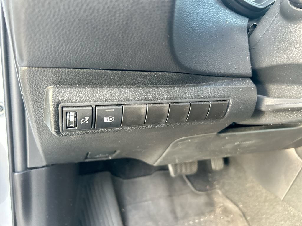 Used 2024 Toyota Corolla LE FWD image 13