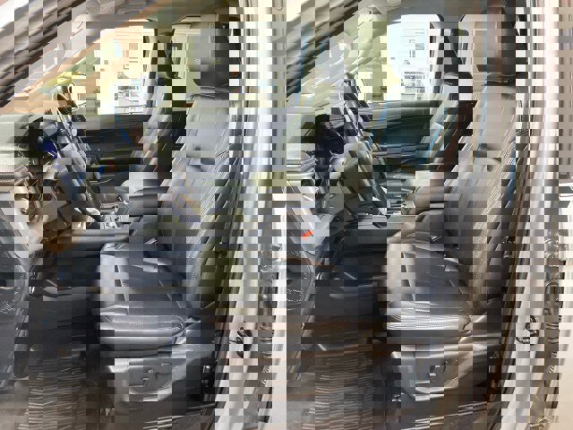 Used 2023 Ford Expedition Max XLT image 14