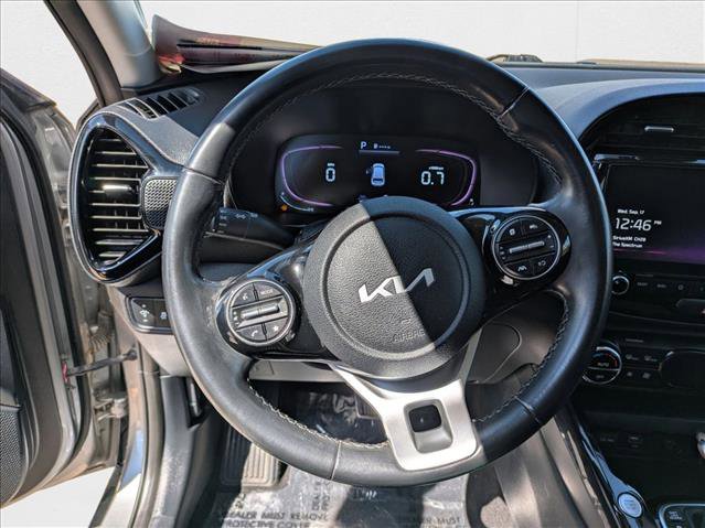 Used 2023 Kia Soul EX image 18