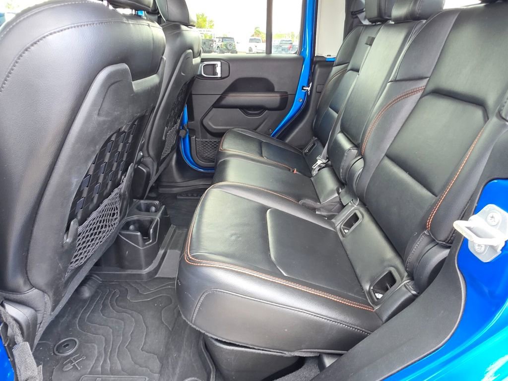 Used 2022 Jeep Gladiator Mojave w/ Cold Weather Group image 17