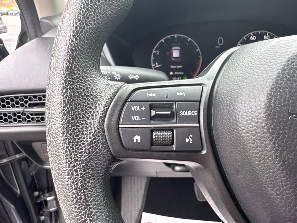 Used 2023 Honda HR-V LX image 18