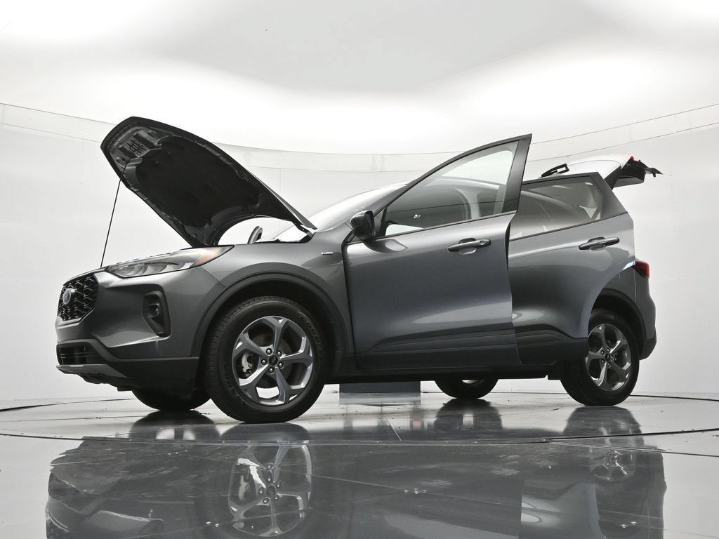 Used 2025 Ford Escape ST-Line Select AWD/4WD image 48