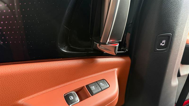 Used 2025 Kia Carnival SX Prestige FWD image 26