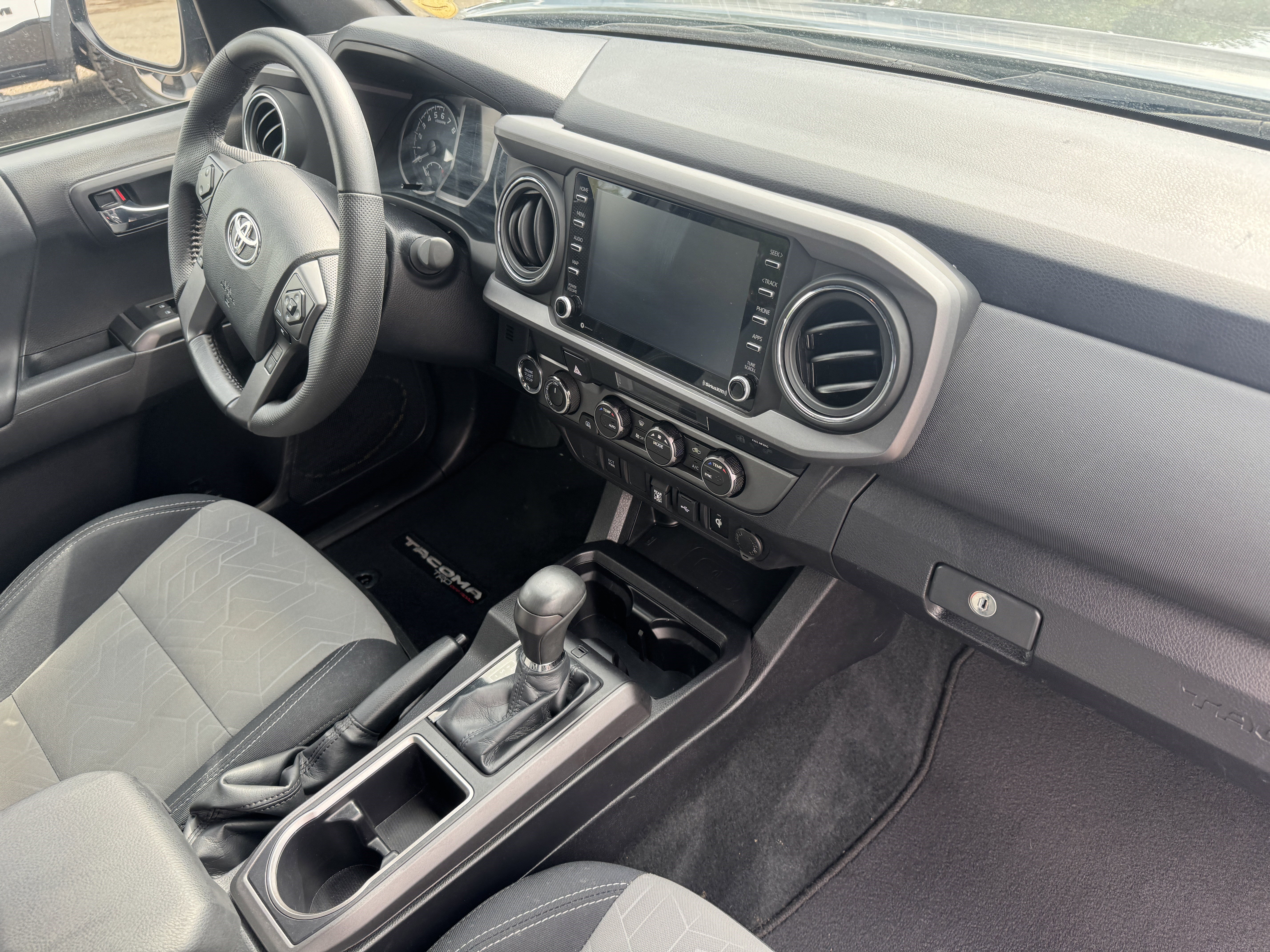 Used 2023 Toyota Tacoma TRD Off-Road AWD/4WD image 28