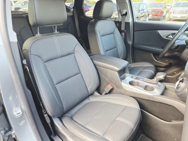 Used 2025 Chevrolet Blazer LT w/ Midnight/Sport Edition image 12