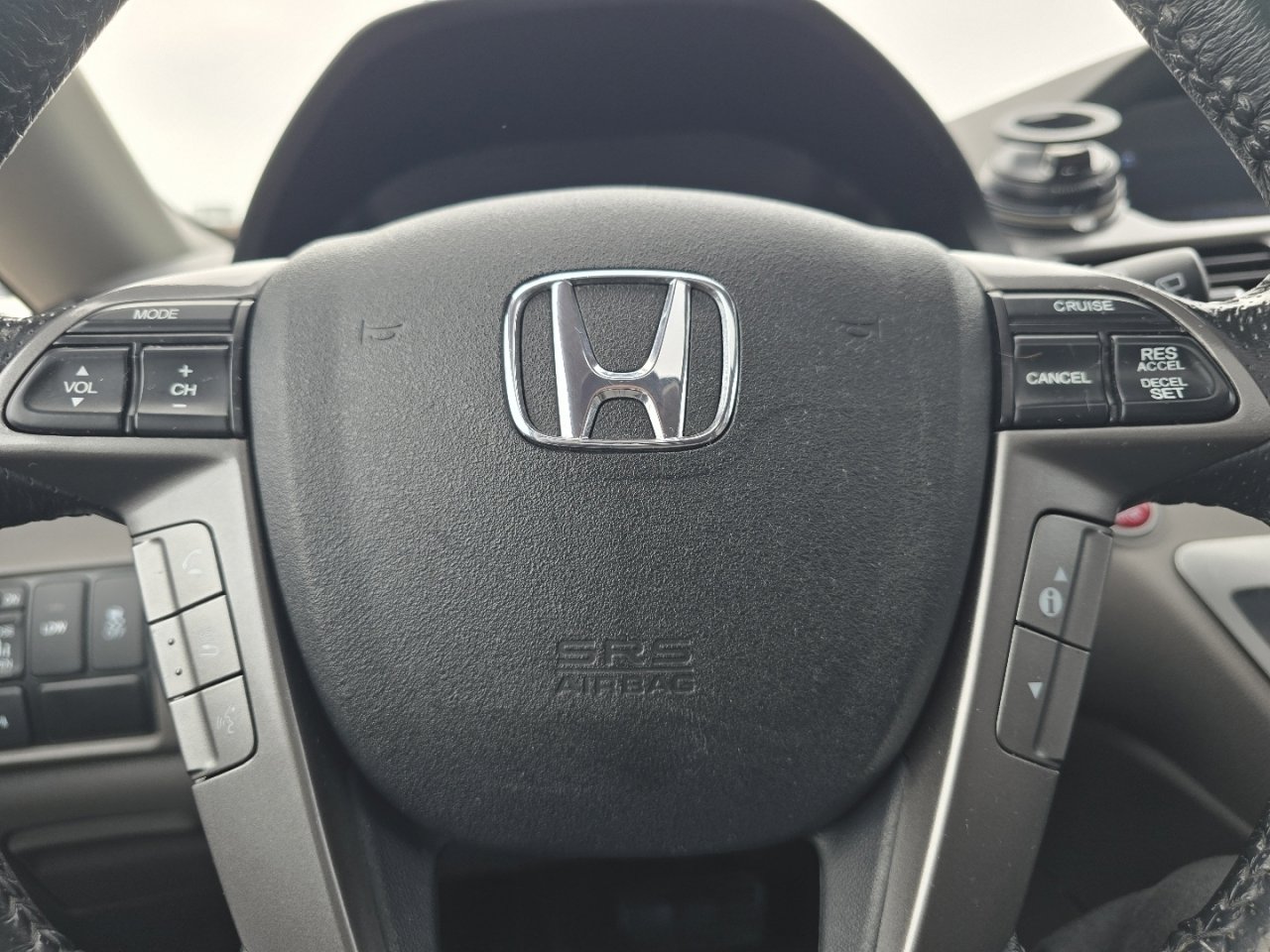 Used 2015 Honda Odyssey Touring Elite image 32