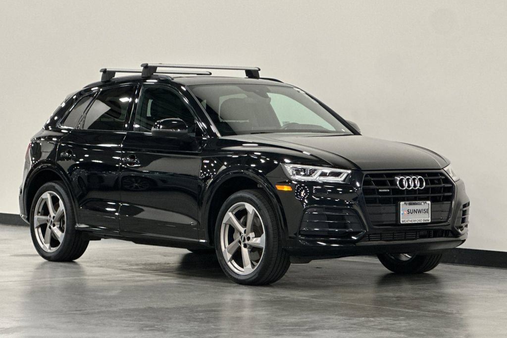 Used 2020 Audi Q5 2.0T Titanium Premium Plus w/ Premium Plus Package AWD/4WD image 2