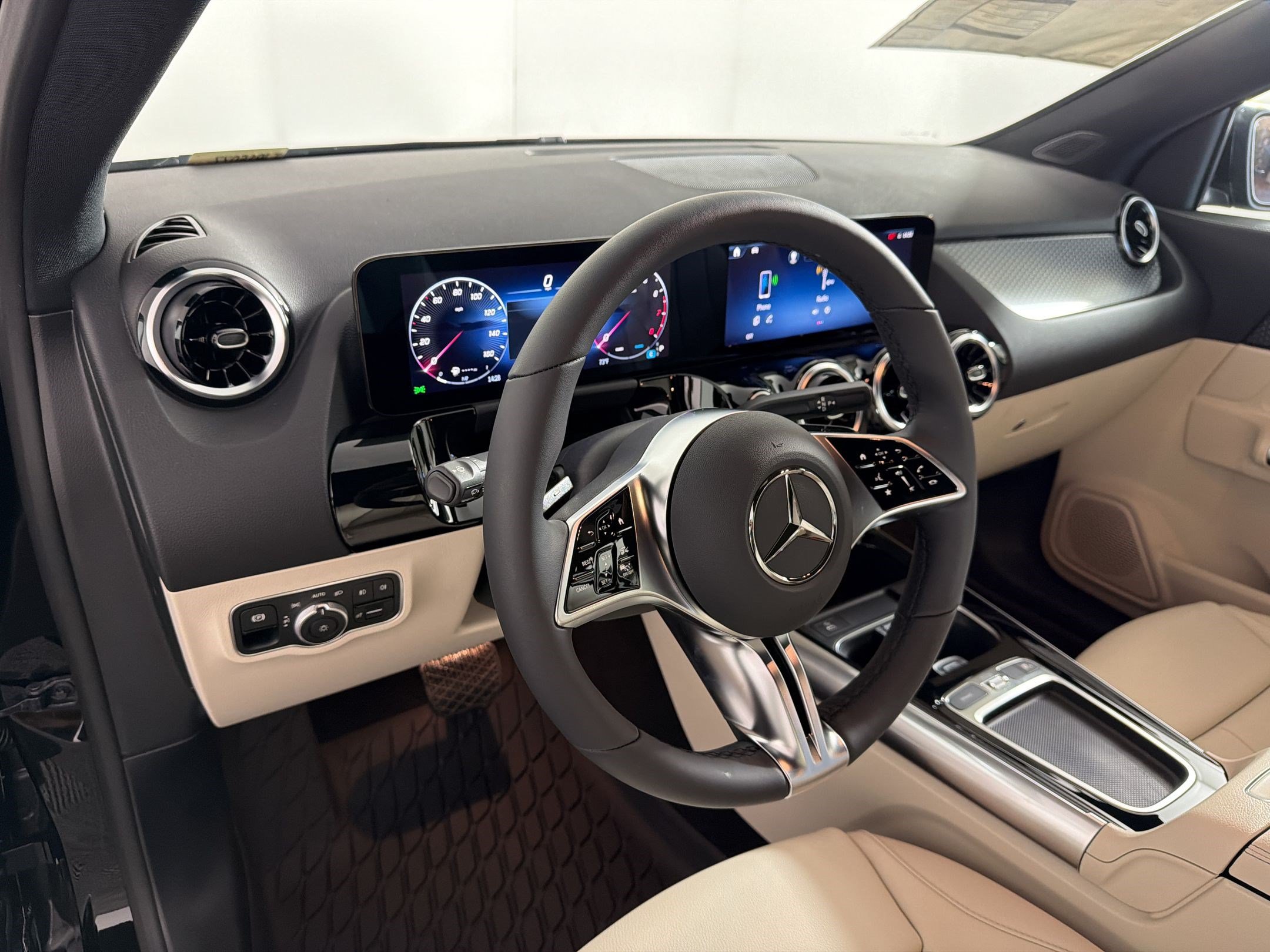 New 2026 Mercedes-Benz GLA 250 4MATIC image 4