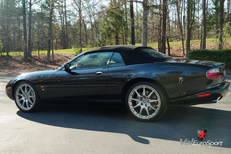 Used 2003 Jaguar XK8 Convertible image 14