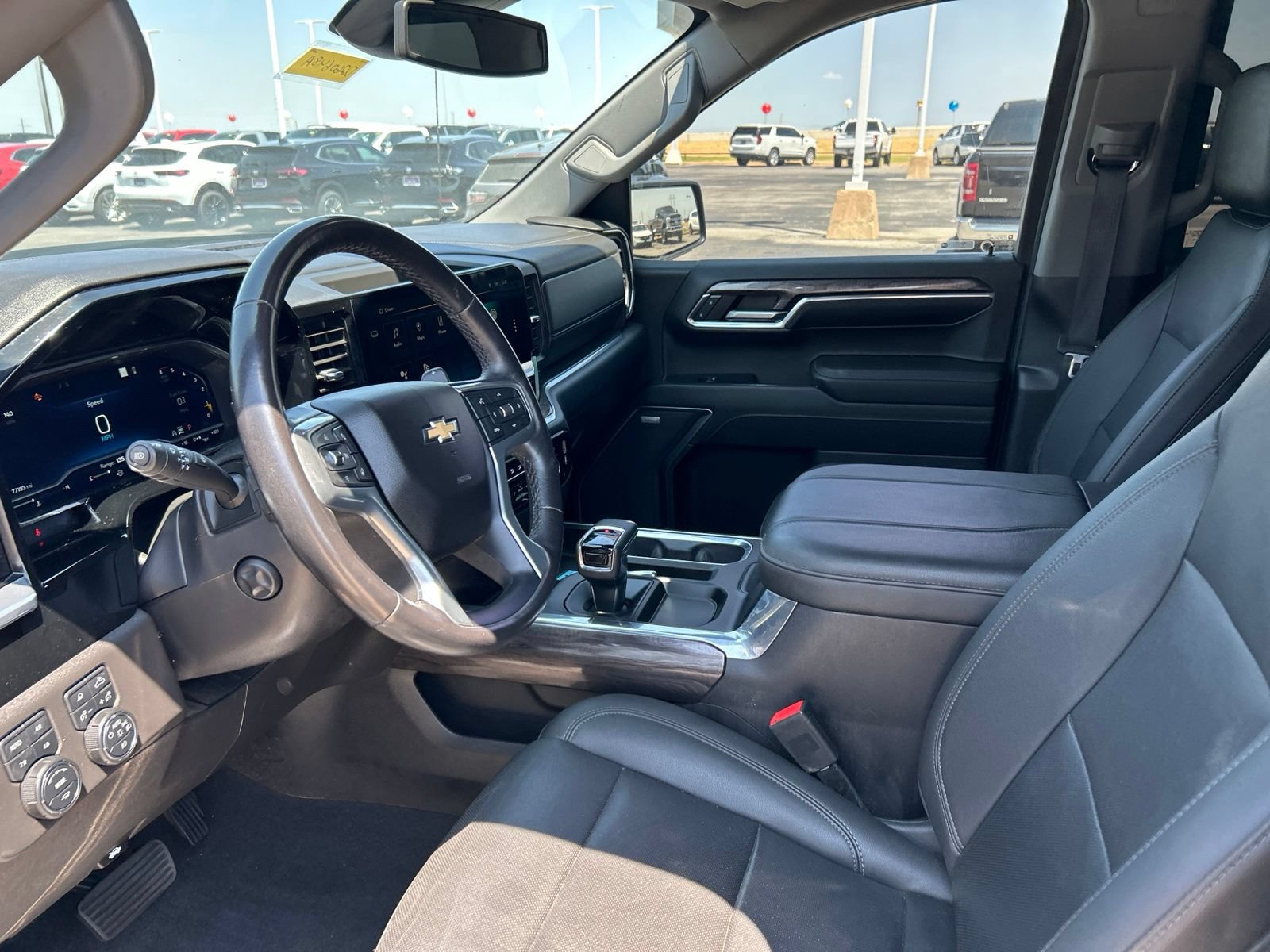 Used 2023 Chevrolet Silverado 1500 LTZ w/ Z71 Off-Road Package AWD/4WD image 14