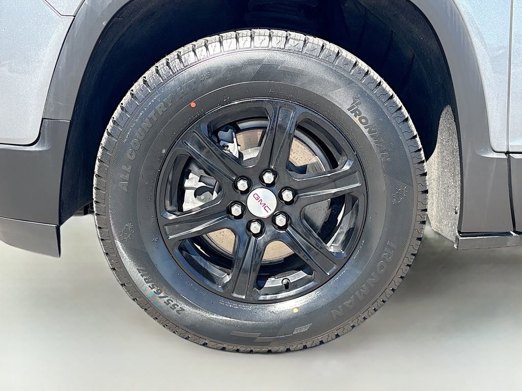 Used 2022 GMC Acadia AT4 w/ Technology Package AWD/4WD image 34