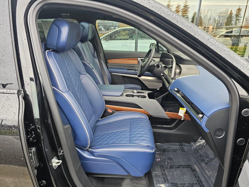 Used 2026 Cadillac Vistiq Premium Luxury AWD/4WD image 11