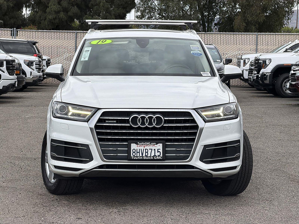 Used 2019 Audi Q7 2.0T Premium w/ Convenience Package AWD/4WD image 2