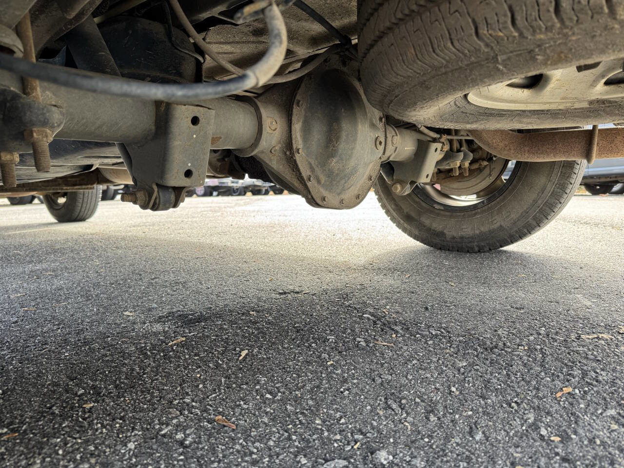 Used 2015 Chevrolet Express 2500 LS image 15