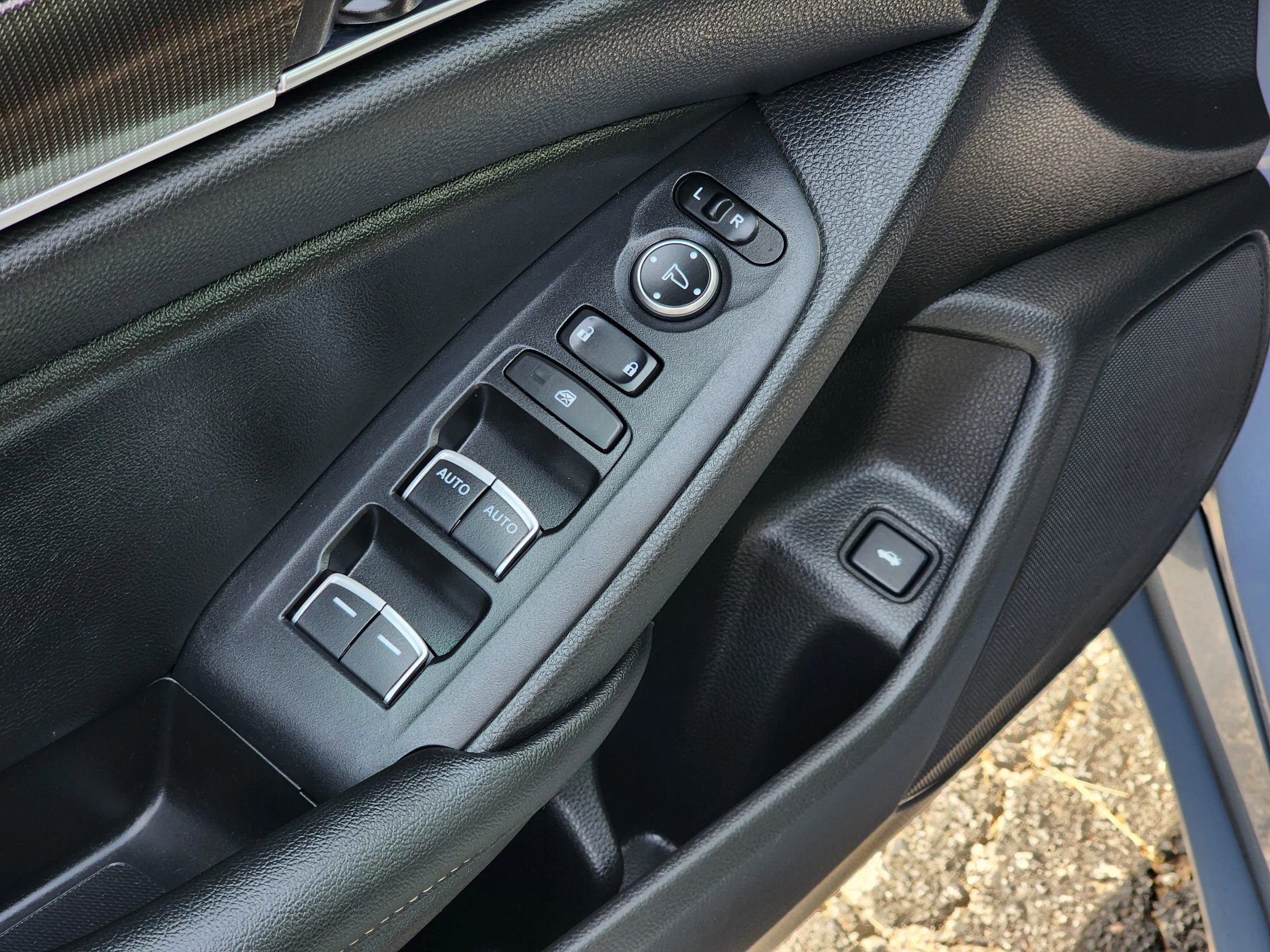 Used 2021 Honda Accord Sport image 14