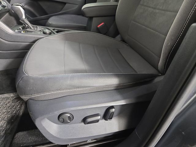 Used 2022 Volkswagen Taos SE image 29