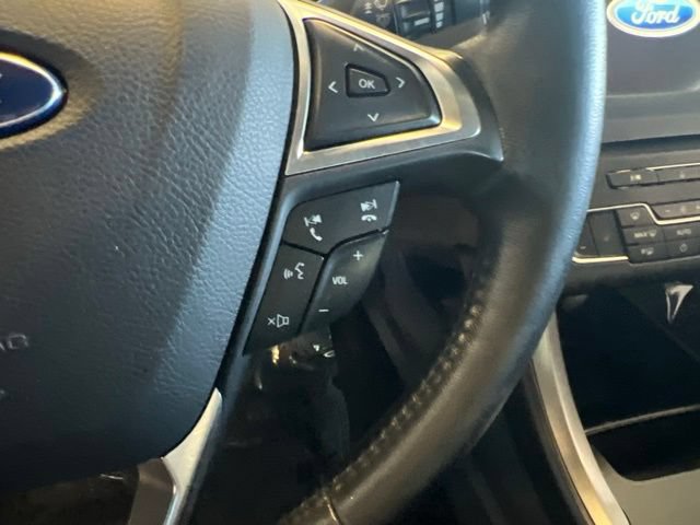Used 2017 Ford Fusion SE w/ Equipment Group 602A FWD image 15