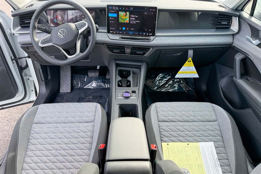 Certified 2025 Volkswagen Tiguan S w/ 18" Wheel Package image 23